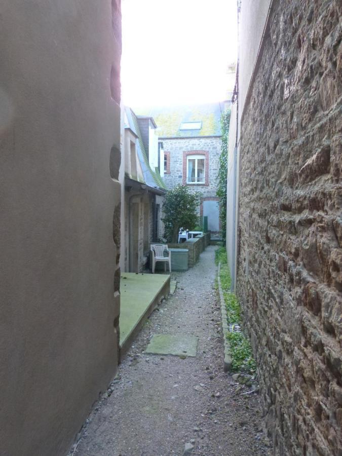 Villa Quai Vauban à Saint-Vaast-la-Hougue Extérieur photo